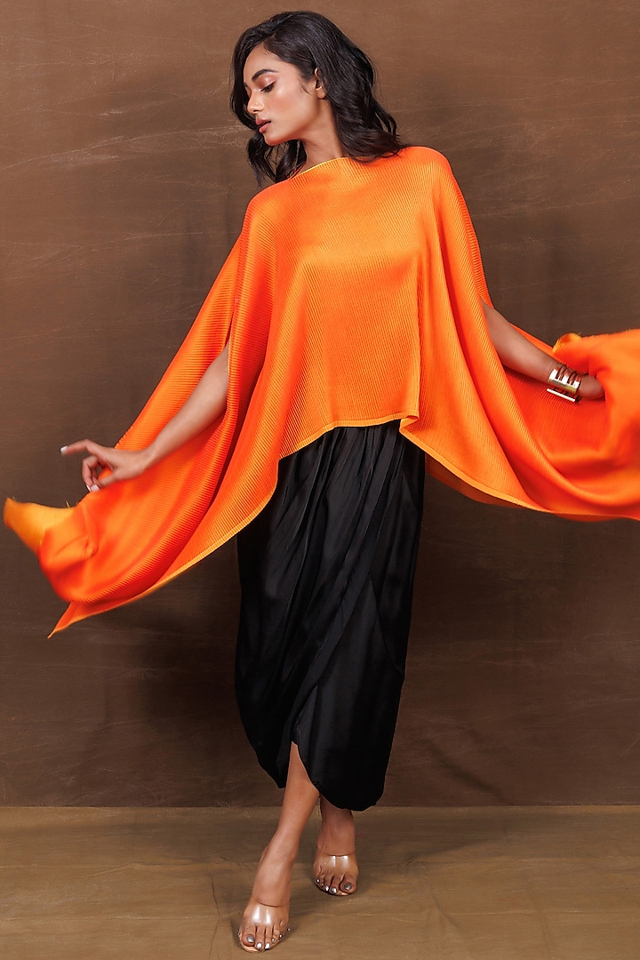 Orange Banarasi Silk Handwoven Pleated Cape Set by Pinki Sinha