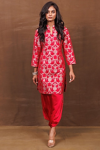 Red Banarasi Silk Handwoven Dhoti Skirt Set by Pinki Sinha