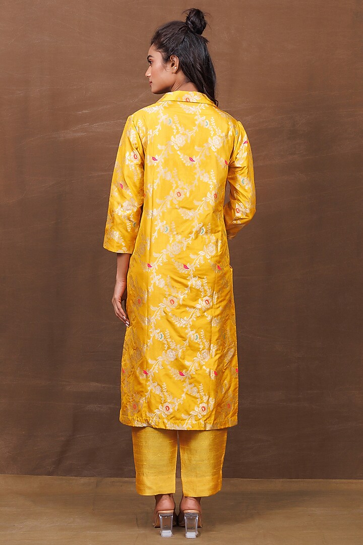 Yellow Banarasi Silk Handwoven Long Jacket Set by Pinki Sinha at Pernia's Pop Up Shop
