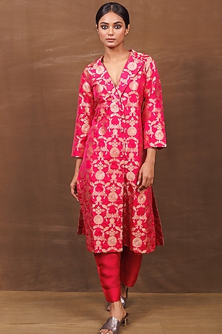 Pink Banarasi Silk Handwoven Long Jacket Set by Pinki Sinha