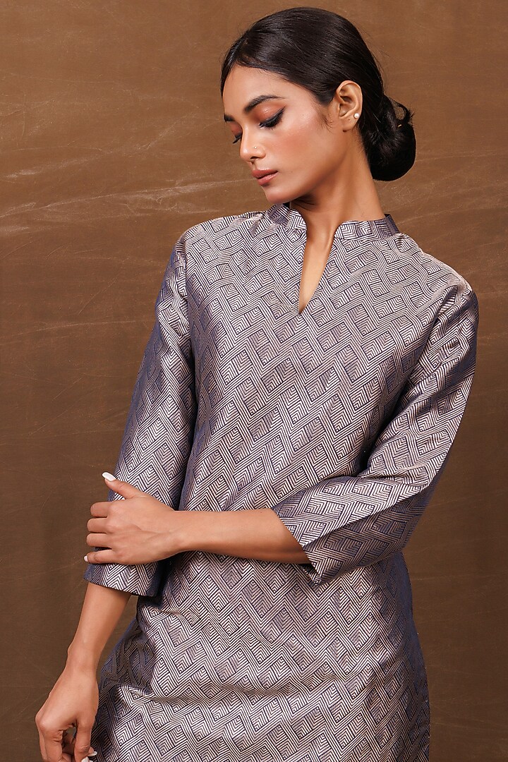 Navy Blue Banarasi Silk Handwoven Dhoti Skirt Set by Pinki Sinha at Pernia's Pop Up Shop