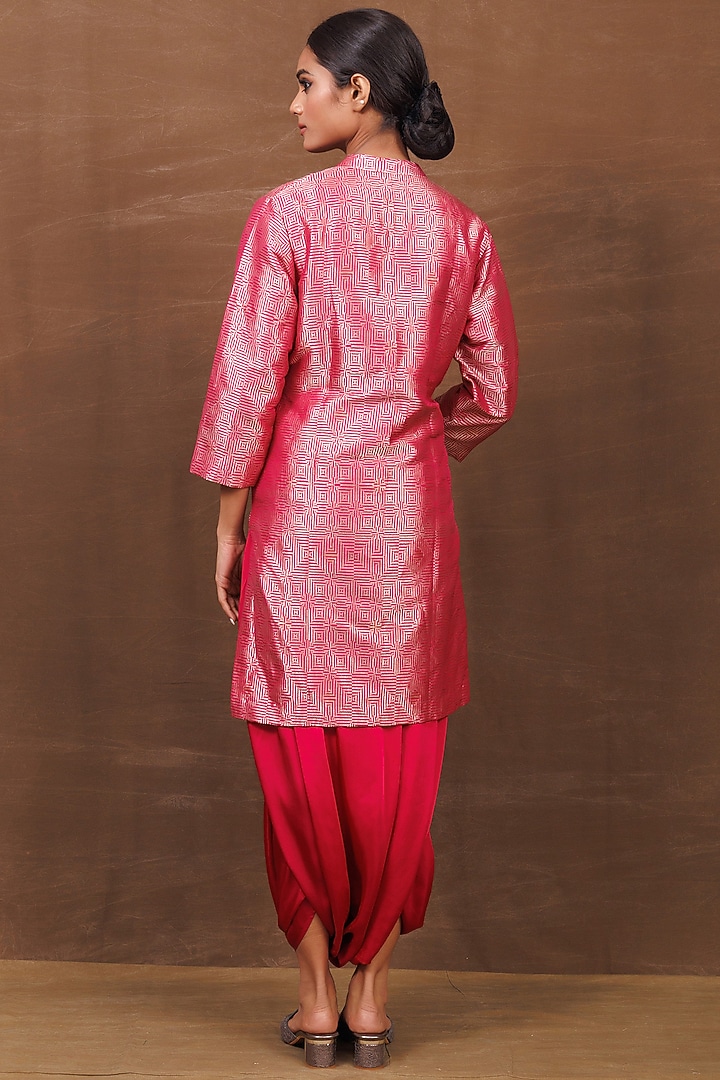 Pink Banarasi Silk Handwoven Dhoti Skirt Set by Pinki Sinha at Pernia's Pop Up Shop