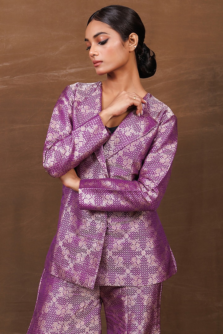 Purple Banarasi Silk Handwoven Gharara Set by Pinki Sinha at Pernia's Pop Up Shop