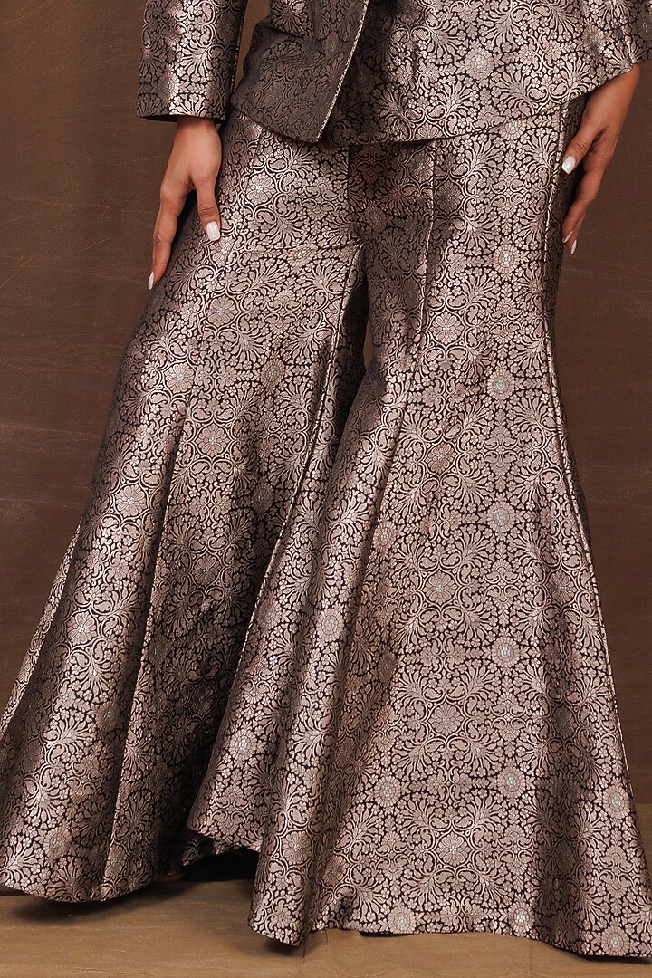 Black Banarasi Silk Handwoven Gharara Set by Pinki Sinha at Pernia's Pop Up Shop