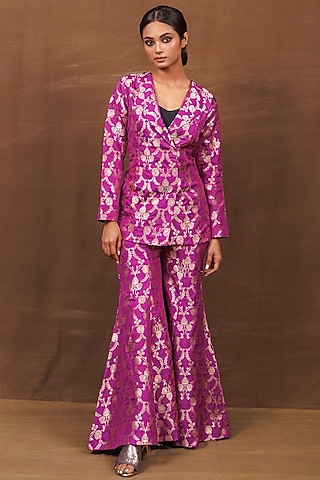 Purple Banarasi Silk Handwoven Gharara Set by Pinki Sinha