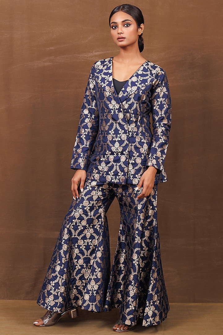 Blue Banarasi Silk Handwoven Gharara Set by Pinki Sinha