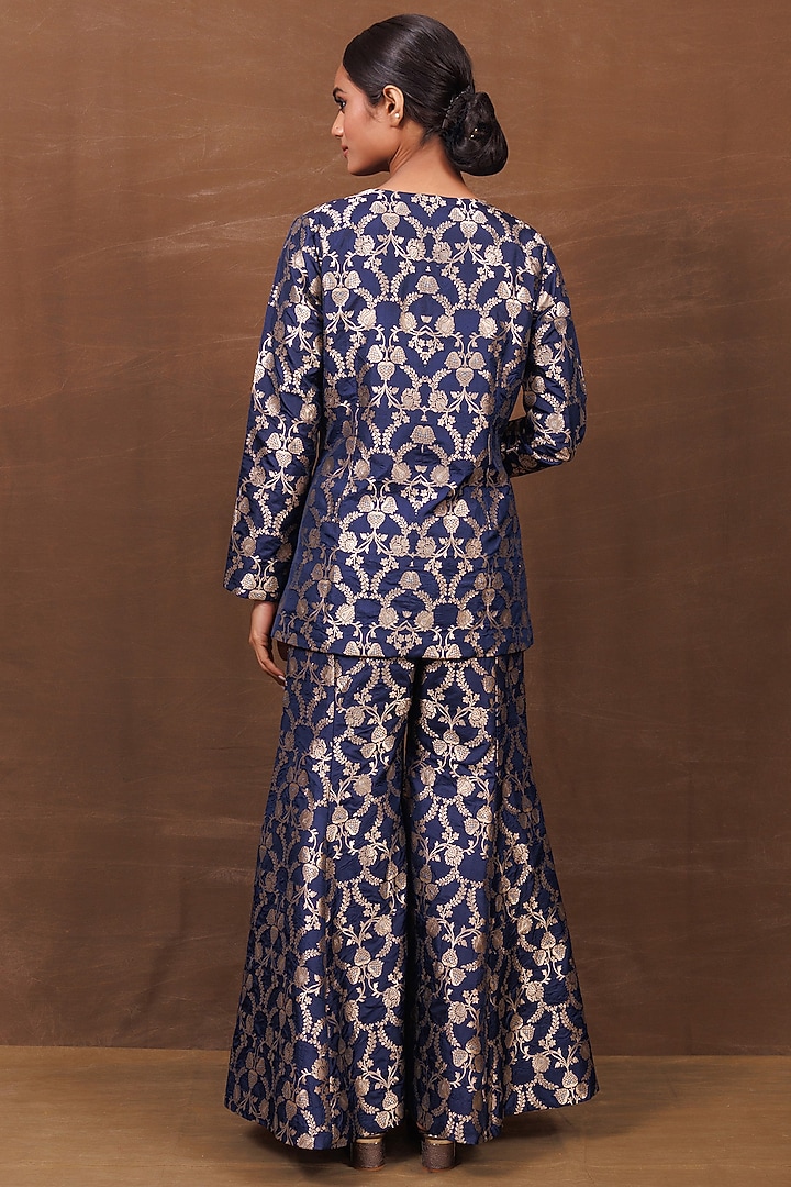 Blue Banarasi Silk Handwoven Gharara Set by Pinki Sinha at Pernia's Pop Up Shop