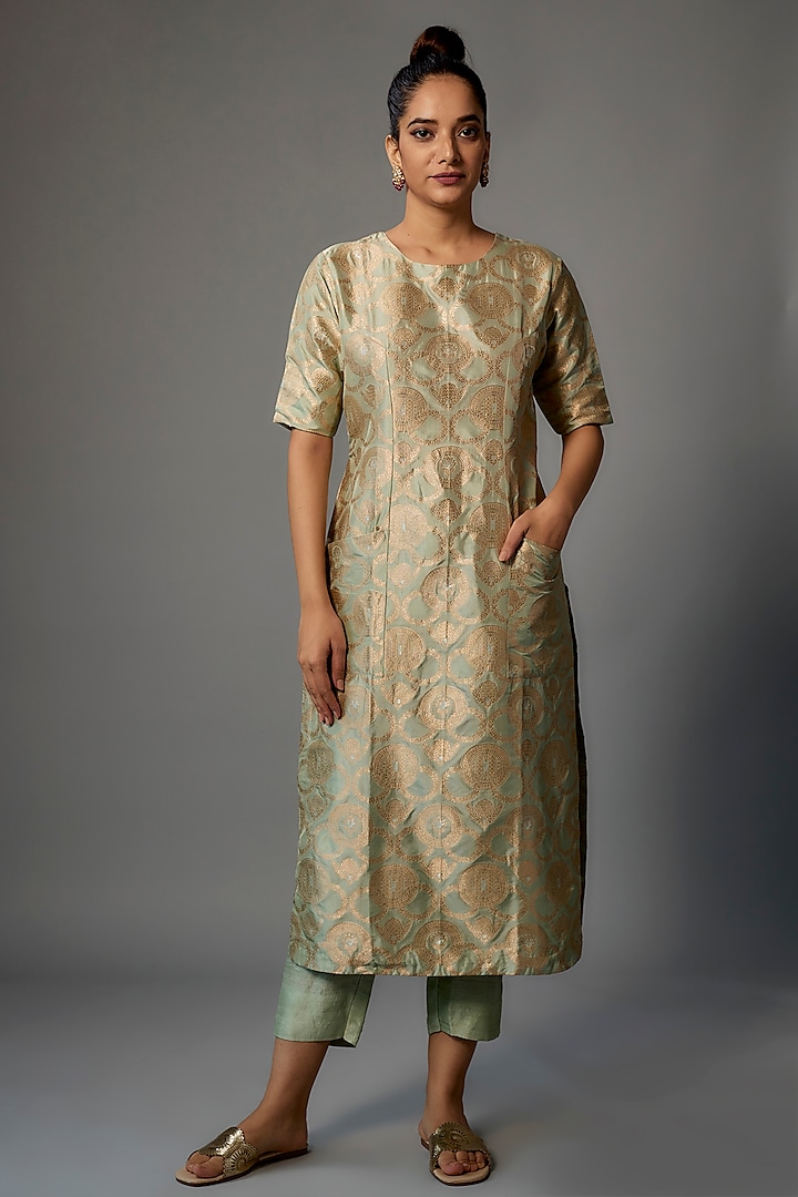 Green Brocade Silk Handwoven Kurta Set by Pinki Sinha