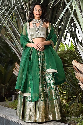 Green Pure Silk Handwoven Banarasi Lehenga Set by Pinki Sinha