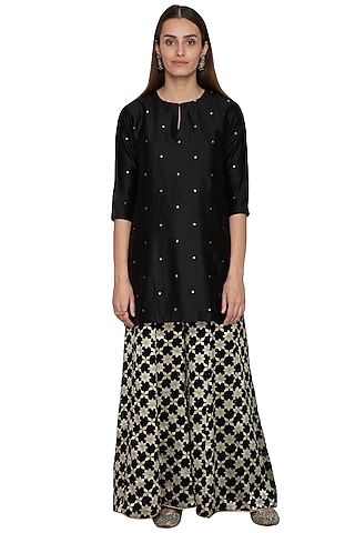 Black Embroidered Kurta With Sharara Pants by Pinki Sinha