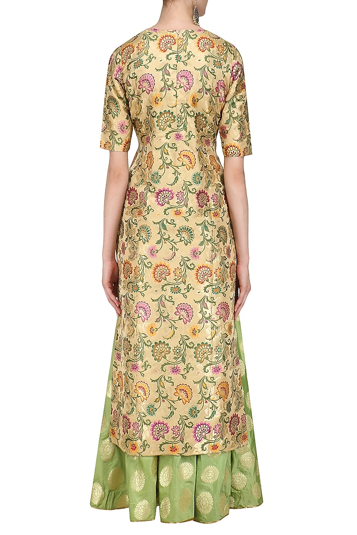Beige khim khaab kurta and banarsi skirt set available only at Pernia's Pop Up Shop.