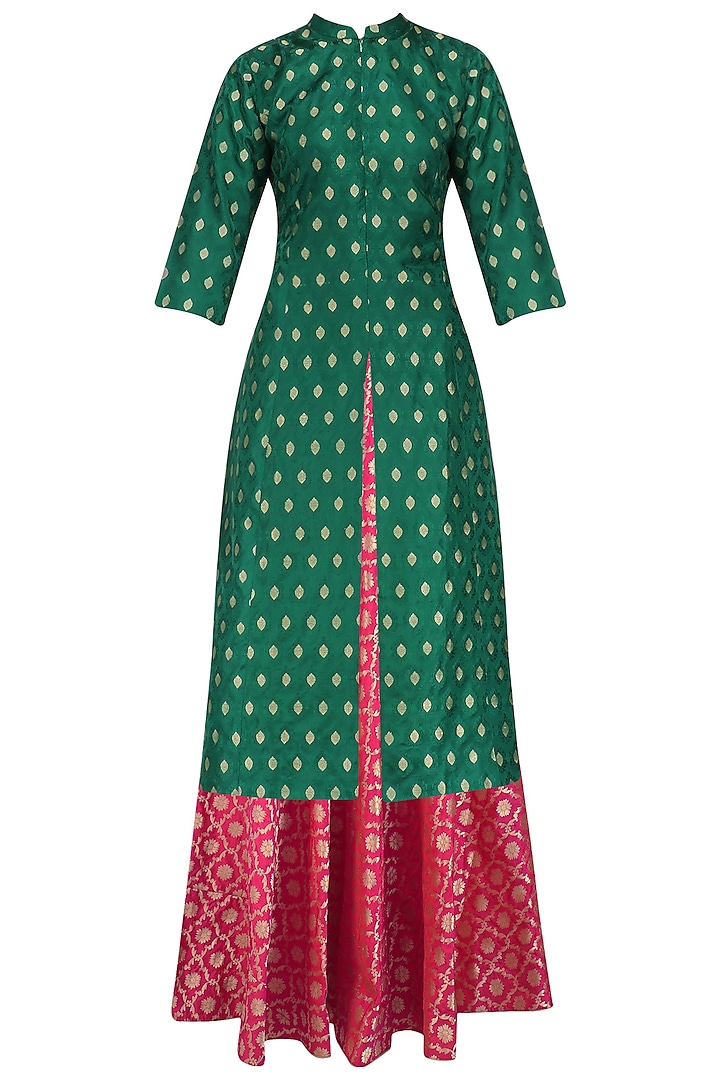 Green Tanchoi Kurta and Brocade Skirt Set by Pinki Sinha