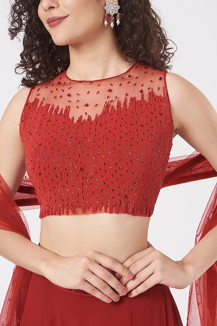 Red Embroidered Wedding Lehenga Set by Vaarha at Pernia's Pop Up Shop