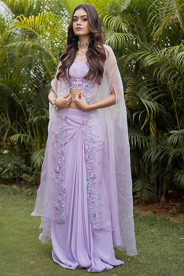 Lilac Organza Cutdana Embroidered Cape Set by Vridhi Somaani