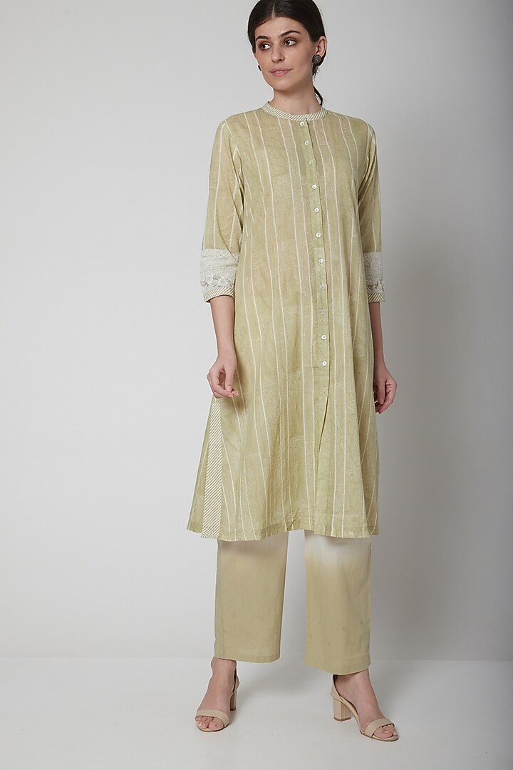Mint Green Embroidered Kurta by Vineet Rahul at Pernia's Pop Up Shop