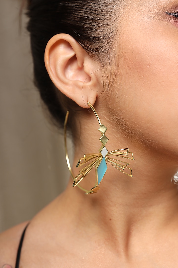 Gold Finish Hoop Earrings With Mother Of Pearl by Varnika Arora