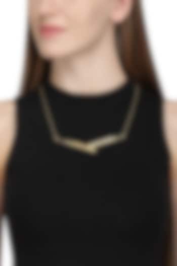 Gold Plated Textured Necklace by Varnika Arora