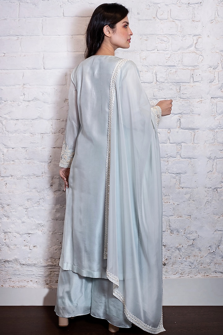 Turquoise Blue Silk Embroidered Kurta Set by Vasavi Shah at Pernia's Pop Up Shop