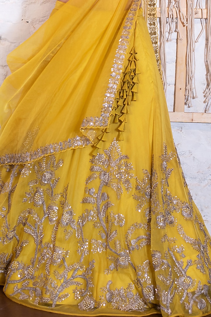 Lime Yellow Embroidered Wedding Lehenga Set by Vasavi Shah at Pernia's Pop Up Shop