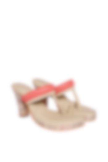 Cream & Pink Vegan Leather Kohlapuri Heels by Veruschka By Payal Kothari at Pernia's Pop Up Shop