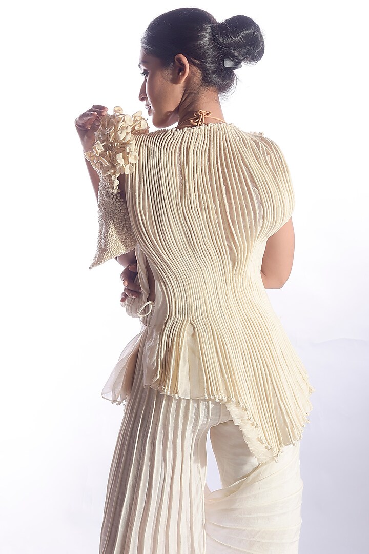 White Chanderi Silk Top by Vaishali S at Pernia's Pop Up Shop