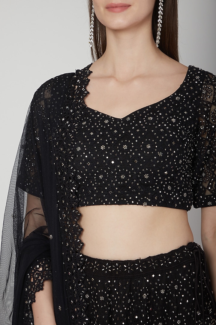 Black Net Mirror Embroidered Chikankari Wedding Lehenga Set by Vandana Sethi at Pernia's Pop Up Shop