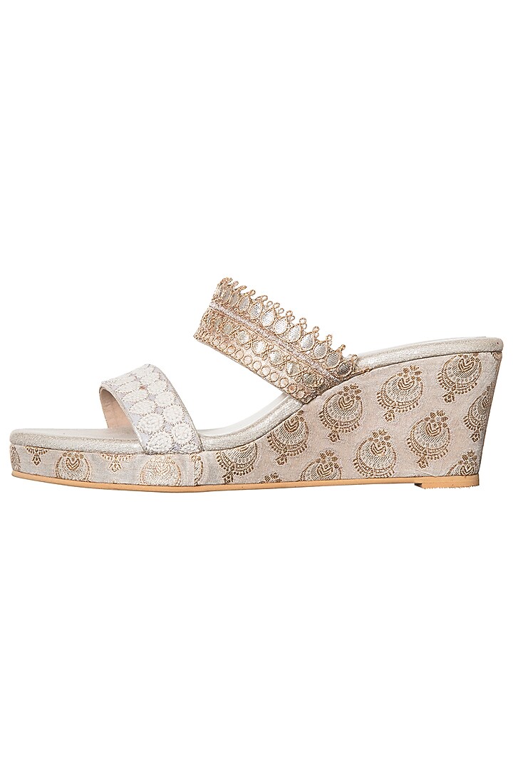 White and gold embroidered wedges available only at Pernia's Pop Up Shop.