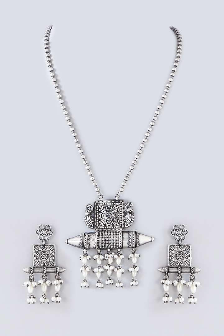 Oxidised Silver Finish Kundan Polki & Mirror Long Necklace Set by Velvetbox by Shweta