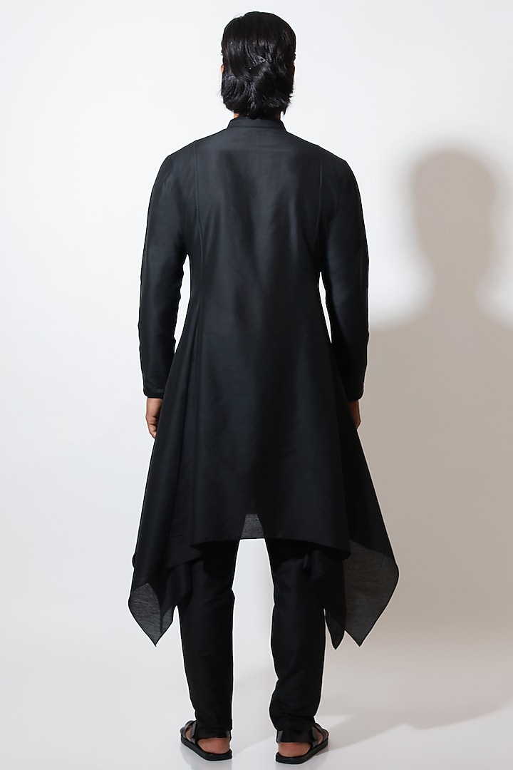 Black Spun Cotton Kurta Set by Vivek Karunakaran at Pernia's Pop Up Shop