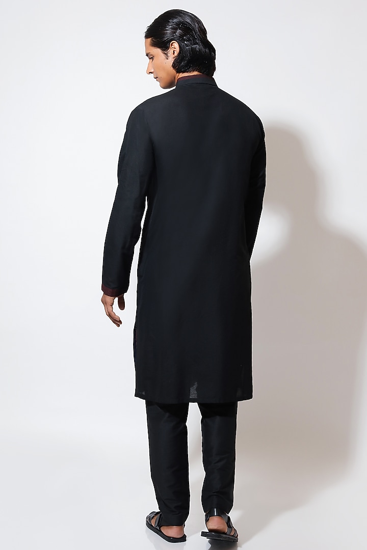 Black Spun Cotton Kurta Set by Vivek Karunakaran at Pernia's Pop Up Shop