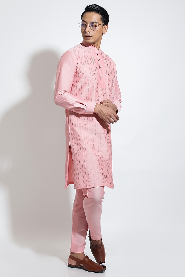 Light Pink Spun Cotton Embroidered Kurta Set by Vivek Karunakaran