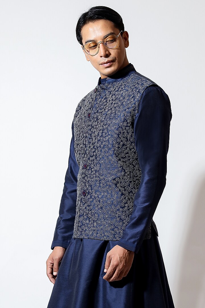 Navy Blue Silk Floral Embroidered Bundi Jacket Set by Vivek Karunakaran at Pernia's Pop Up Shop