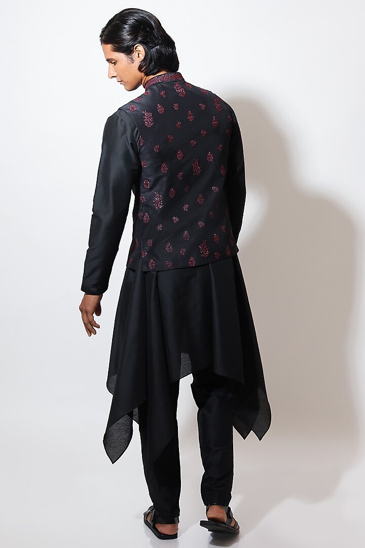 Black Silk Motif Embroidered Bundi Jacket Set by Vivek Karunakaran at Pernia's Pop Up Shop