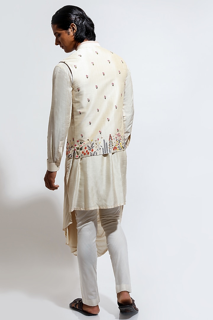 Beige Silk Floral Embroidered Bundi Jacket Set by Vivek Karunakaran at Pernia's Pop Up Shop