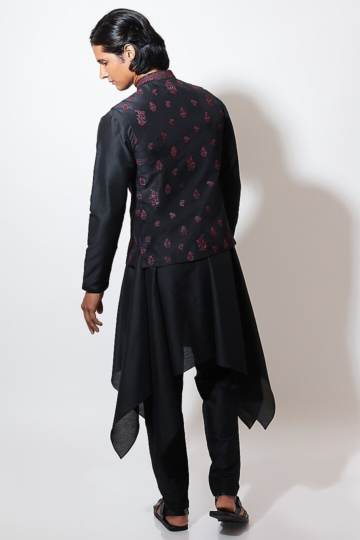 Black Silk Motif Embroidered Bundi Jacket by Vivek Karunakaran at Pernia's Pop Up Shop