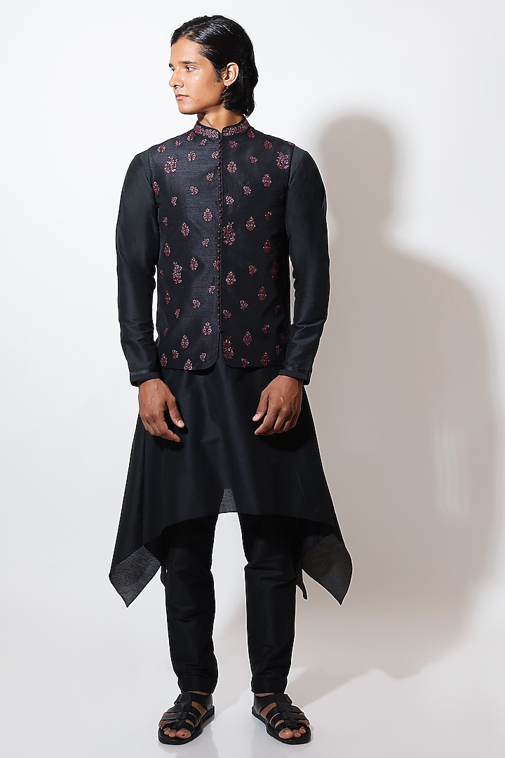 Black Silk Motif Embroidered Bundi Jacket by Vivek Karunakaran at Pernia's Pop Up Shop