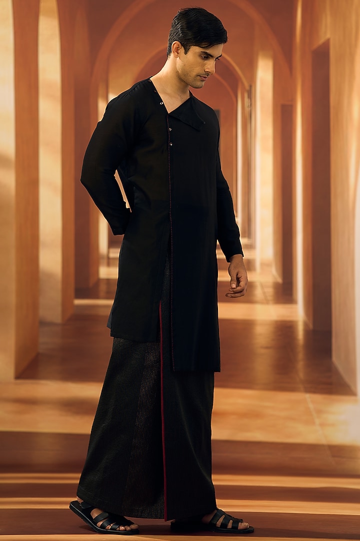 Black Chanderi Handstitch Kurta by Vivek Karunakaran at Pernia's Pop Up Shop