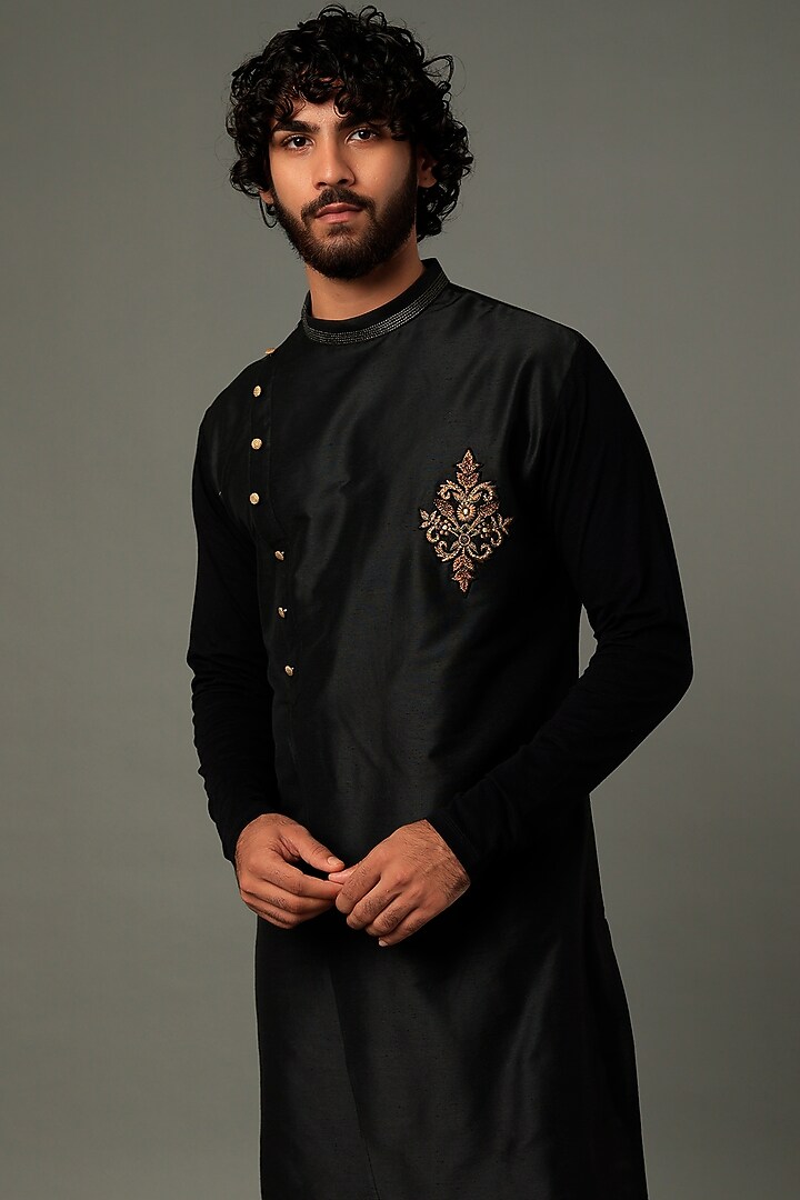 Black Cotton Embroidered Kurta Set by Vivek Karunakaran at Pernia's Pop Up Shop