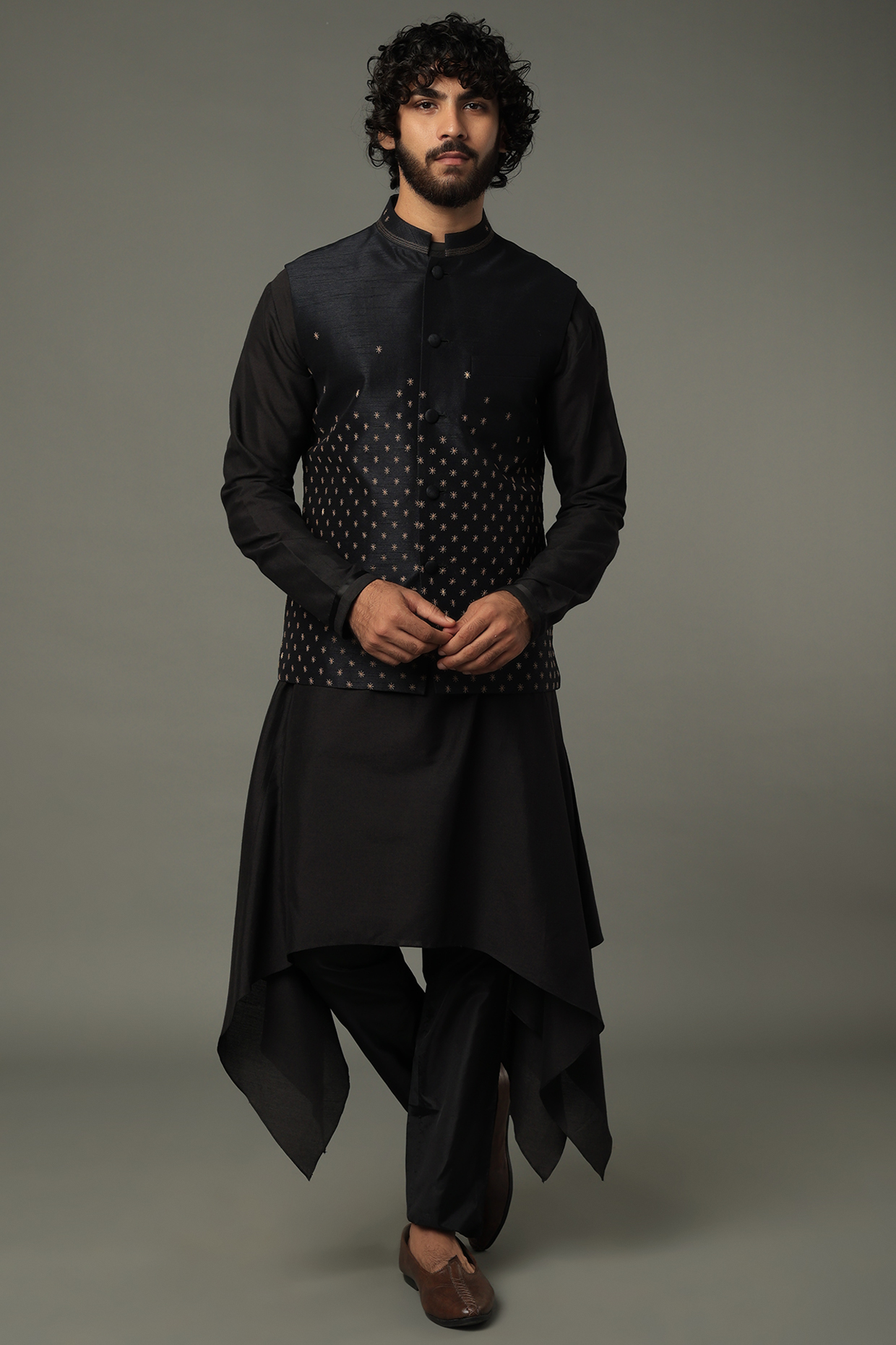 Black Embroidered Bundi Jacket by Vivek Karunakaran