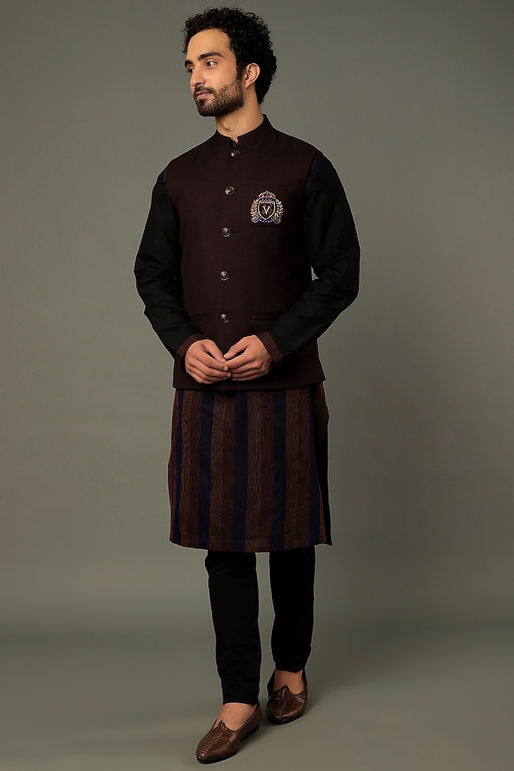 Burgundy Embroidered Bundi Jacket by Vivek Karunakaran