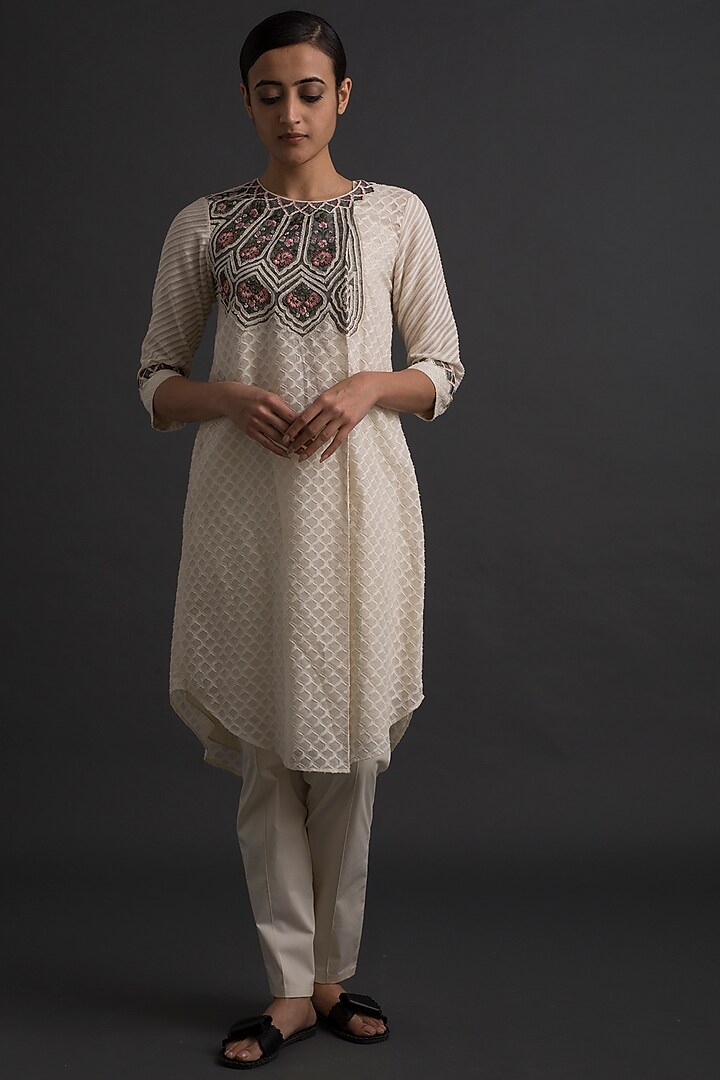 Ivory Floral Embroidered Wrap Tunic by Varq By Varun Nidhika