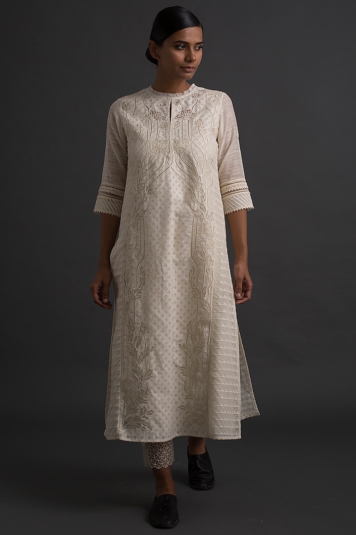 Ivory Side Panelled Embroidered Tunic by Varq By Varun Nidhika