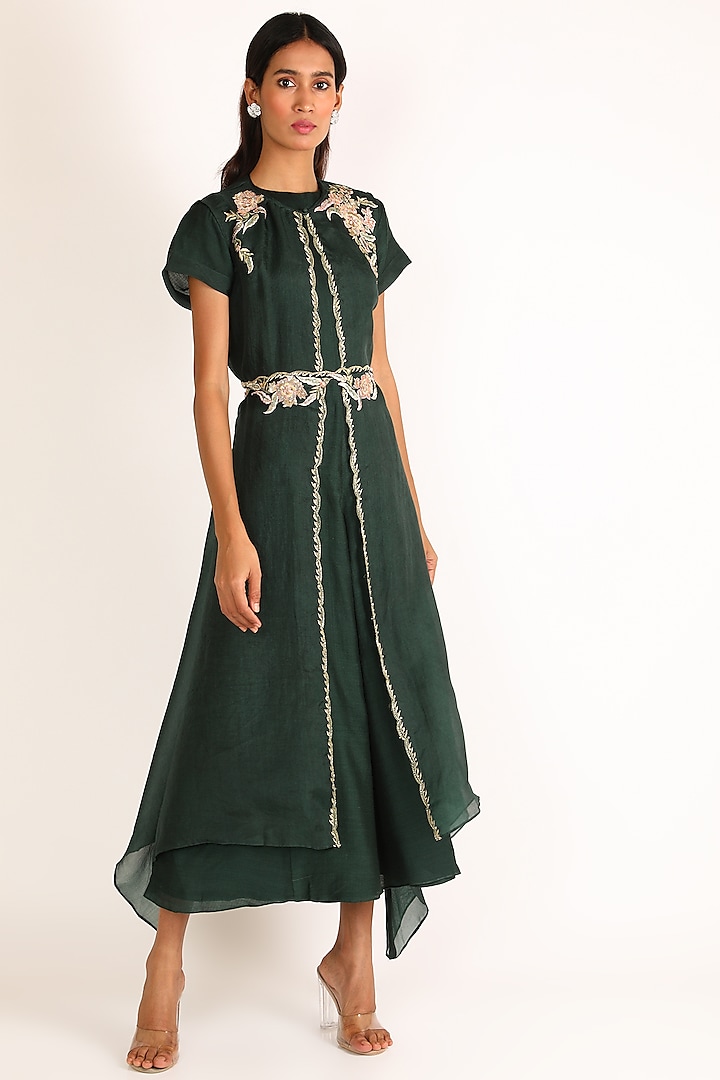 Emerald Green Embroidered Jumpsuit by Vara By Vibha & Priti