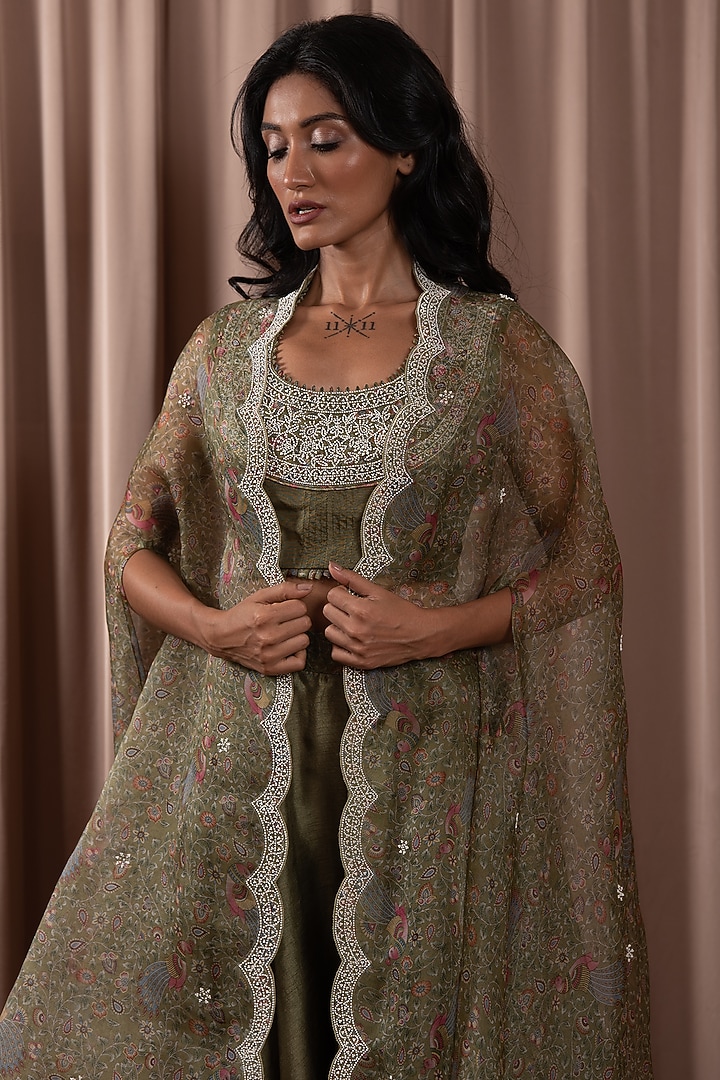 Green Silk & Organza Printed Cape Set by Vara By Vibha & Priti at Pernia's Pop Up Shop