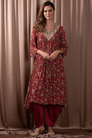 Maroon Chiffon Gathered Tunic Set by Vara By Vibha & Priti