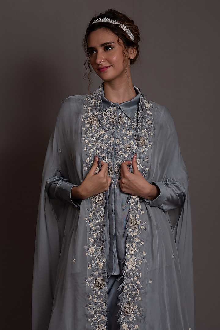 Grey Silk Organza & Silk Chanderi Hand Embroidered Cape Set by Vara By Vibha & Priti at Pernia's Pop Up Shop