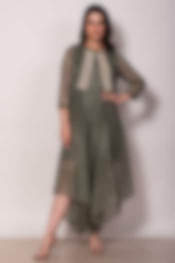 Green Woven Chiffon Jumpsuit With Jacket by Vara By Vibha & Priti