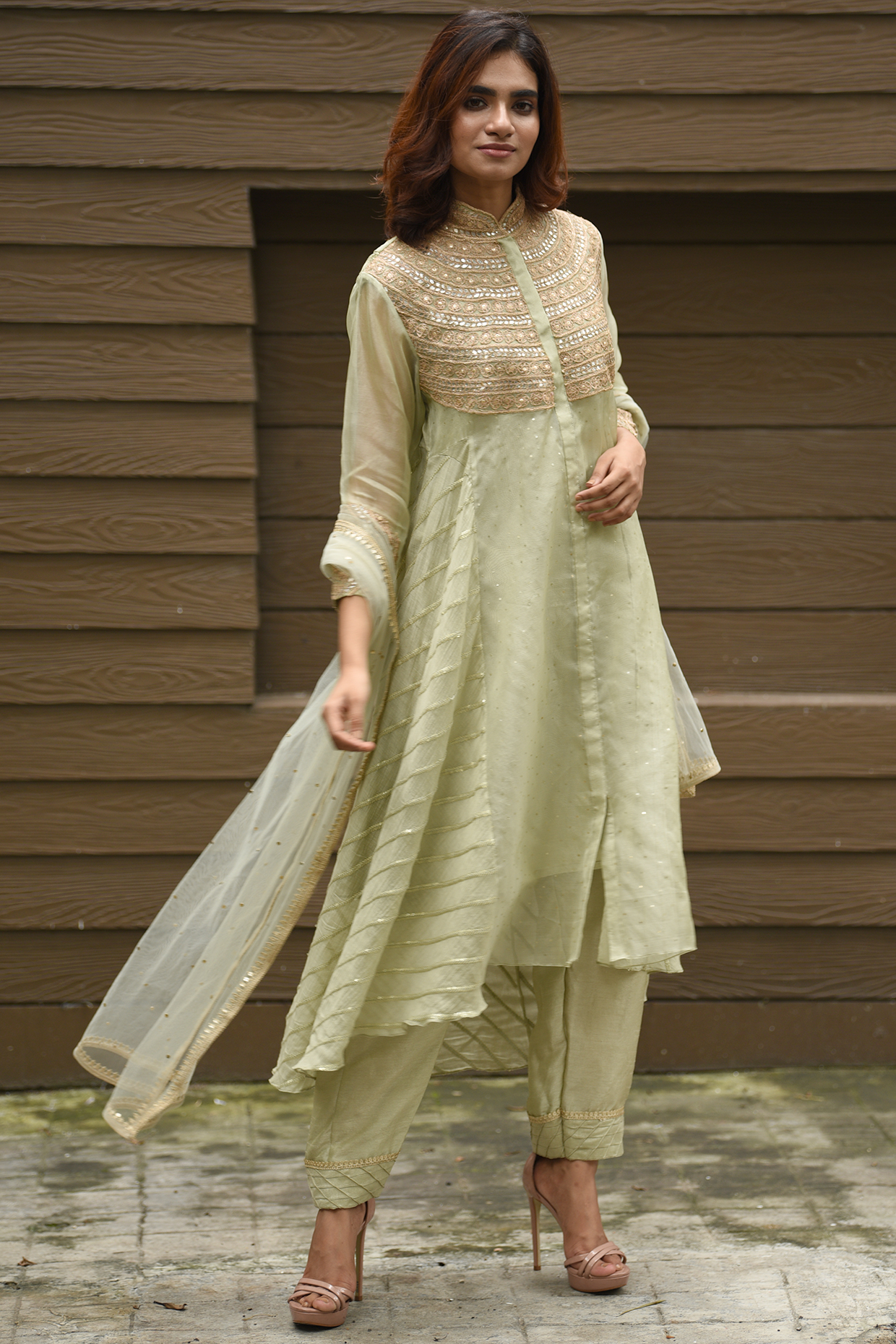 Green Hand Embroidered Tunic Set by Vara By Vibha & Priti at Pernia's Pop Up Shop