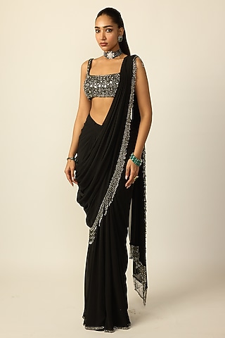 Black Georgette Draped Saree Set by Vvani By Vani Vats