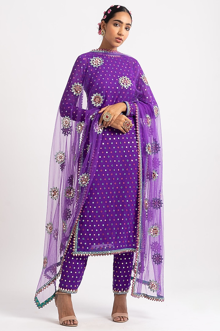 Purple Hand Embroidered Kurta Set by Vvani By Vani Vats at Pernia's Pop Up Shop